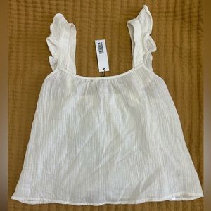 BB Dakota Flutter Sleeve Top size S